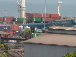 Le camping-car sur le port de Darwin